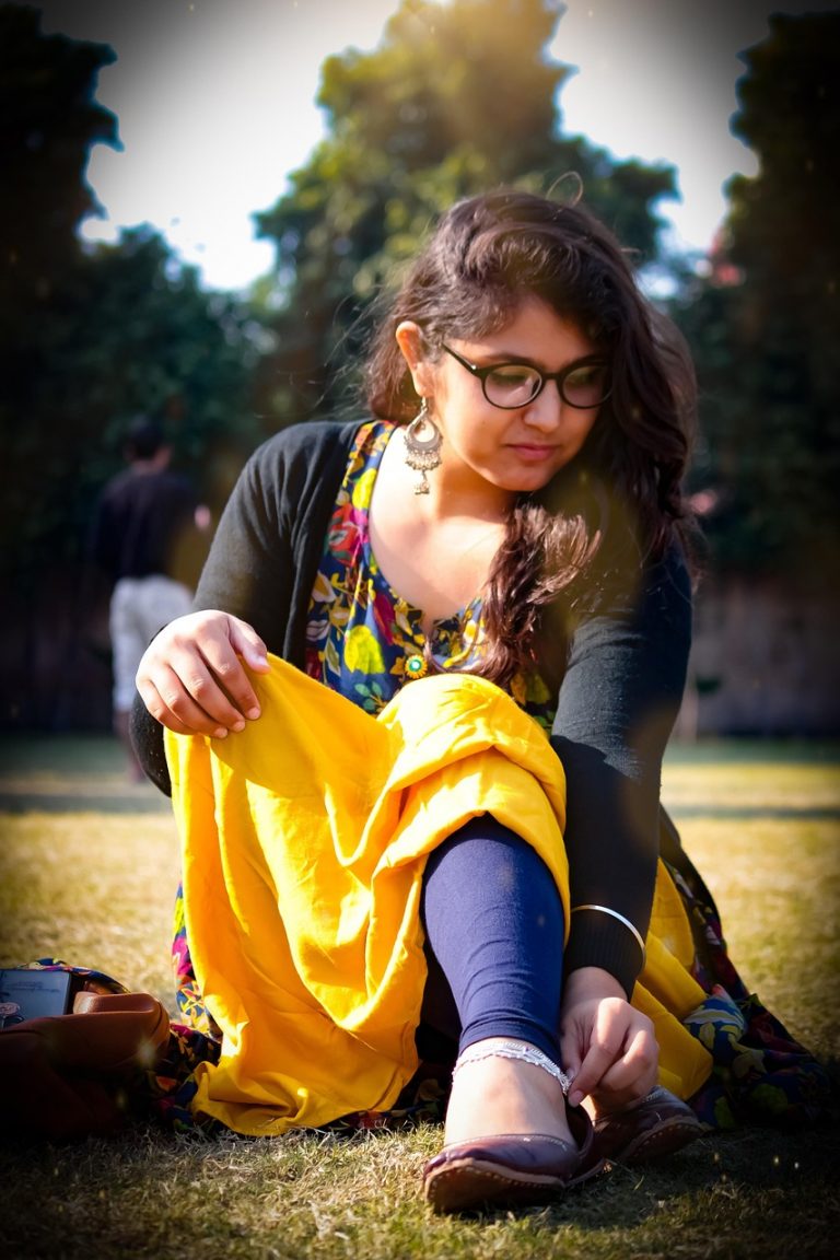 内向者更容易在网上调情