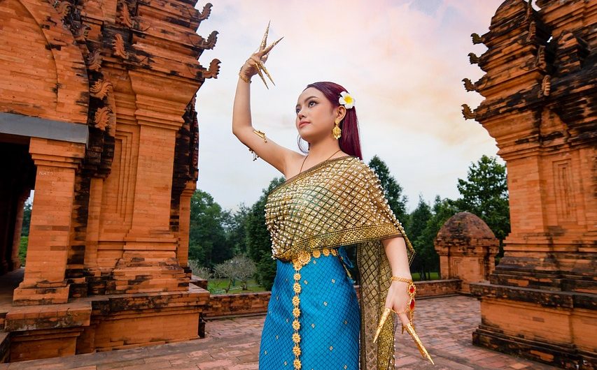 如何自信地调情而不至于过度分享