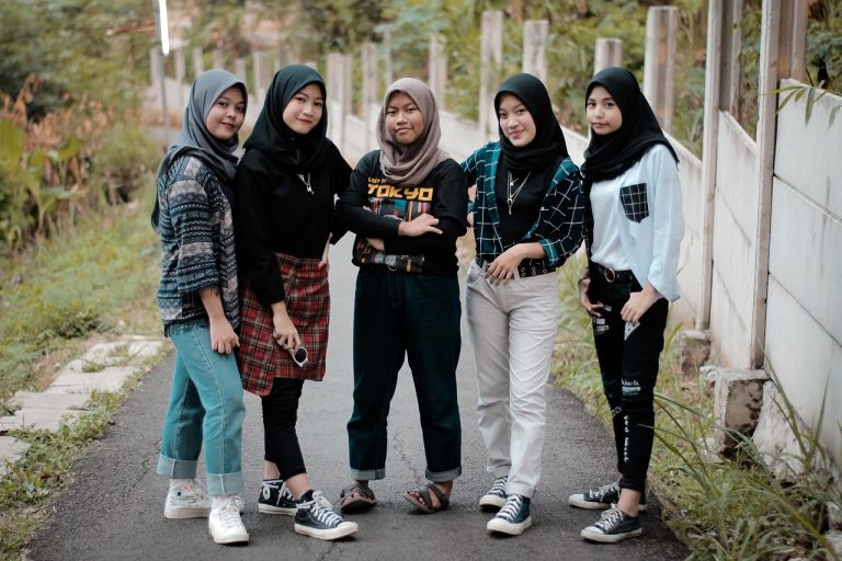 揭穿关于约会的十大神话一段简短的阅读