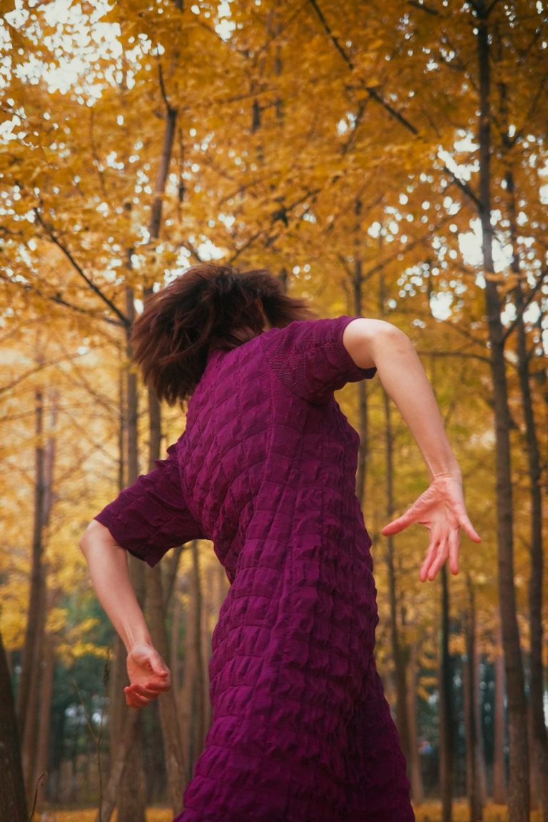 如何在结束聊天时不让人感到尴尬地调情