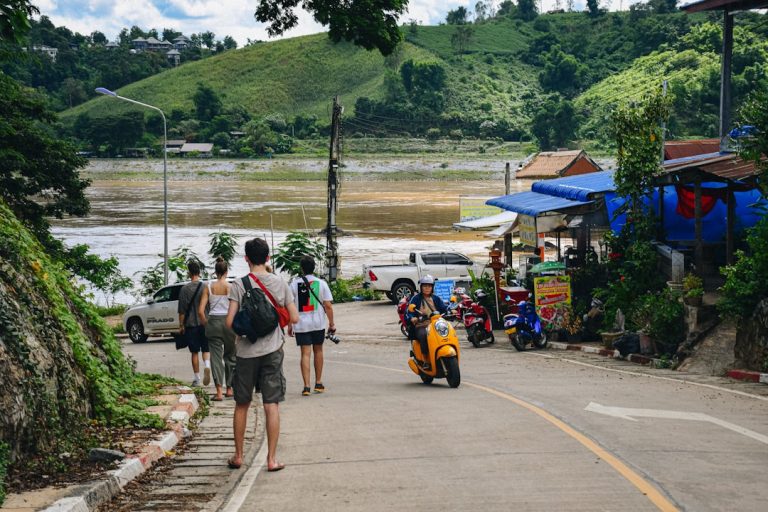 为什么随机聊天往往会发展成长期的联系